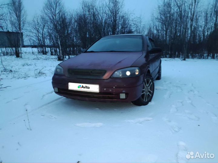 Opel Astra 1.8 AT, 1998, 300 000 км