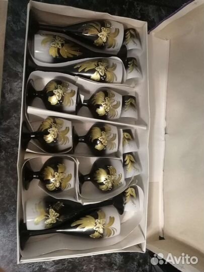 Набор фужеров и рюмок