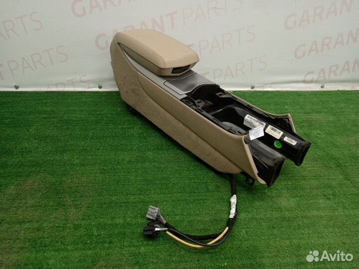 Подлокотник Cadillac Cts 2