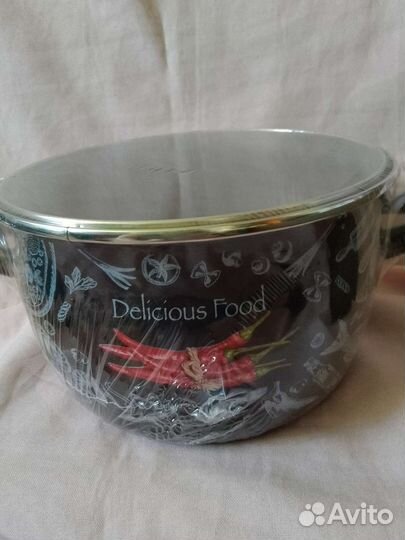 Новая эмалированная кастрюля 3 литра