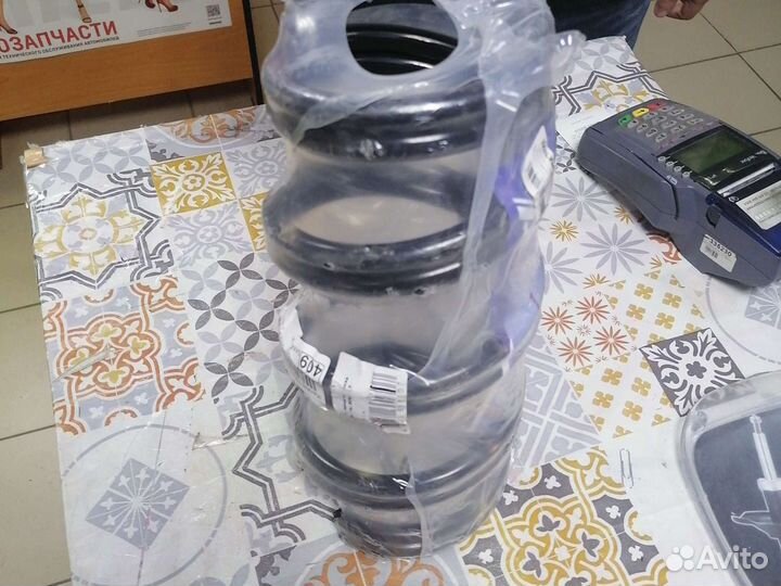 Пружина передней подвески Рено Логан