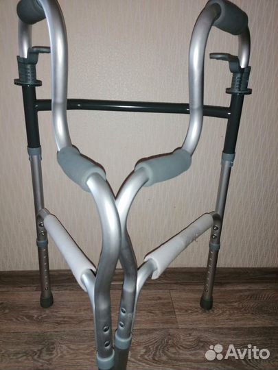 Ходунки (для инвалидов и пожилых)