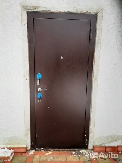 Дверь входная металлическая