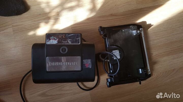 Вафельница Redmond