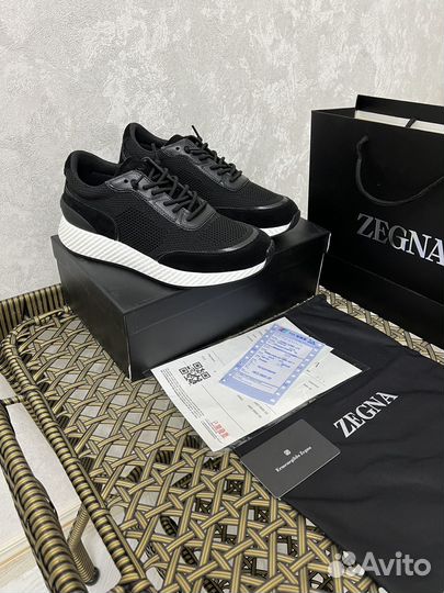 Кроссовки зегна