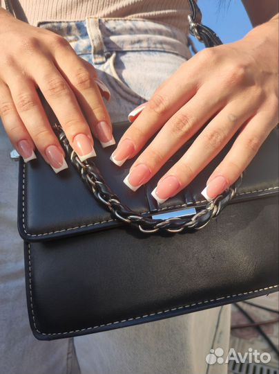 Мастер маникюра и педикюра