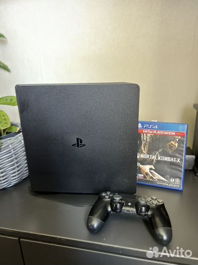 Sony PS4 slim