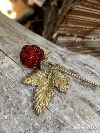 Брошь игла малина из муранского стекла