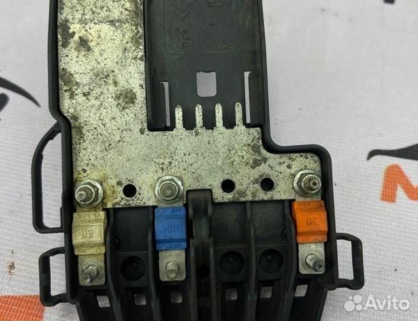Блок предохранителей Peugeot 308 хэтчбек EP6 2010