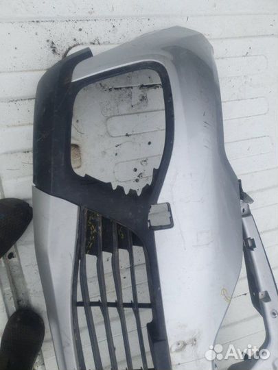 Бампер передний Renault Kaptur 2016