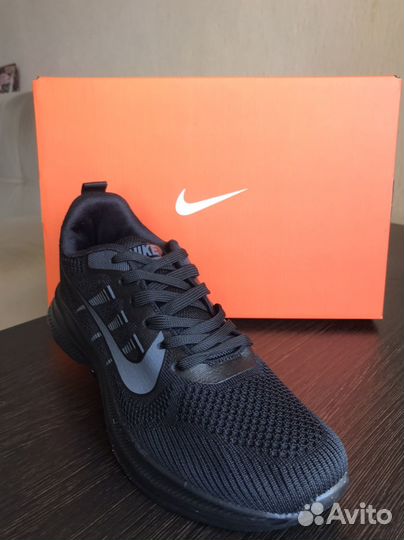 Кроссовки мужские Nike