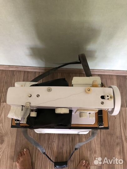 Швейная машина