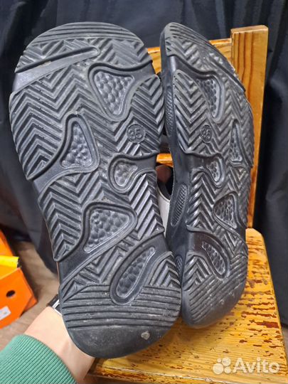 Сандалии мальчику 34