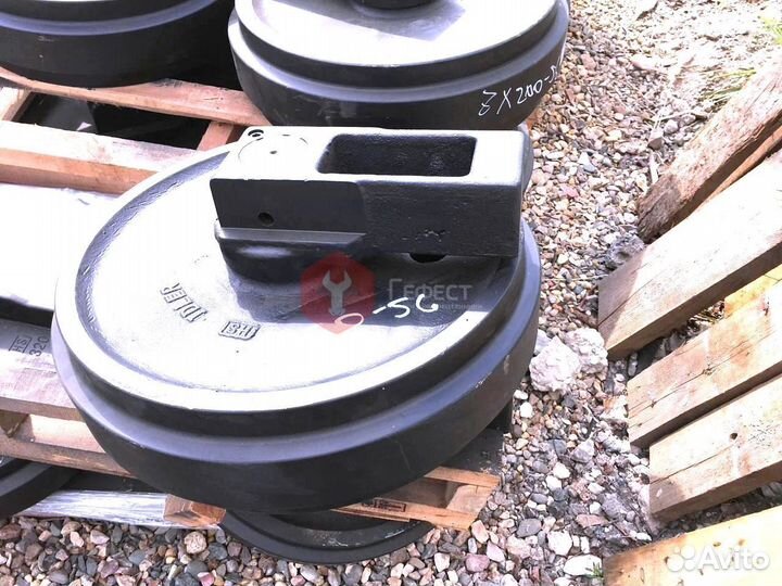 Колесо направляющее Volvo EC300E 14695210
