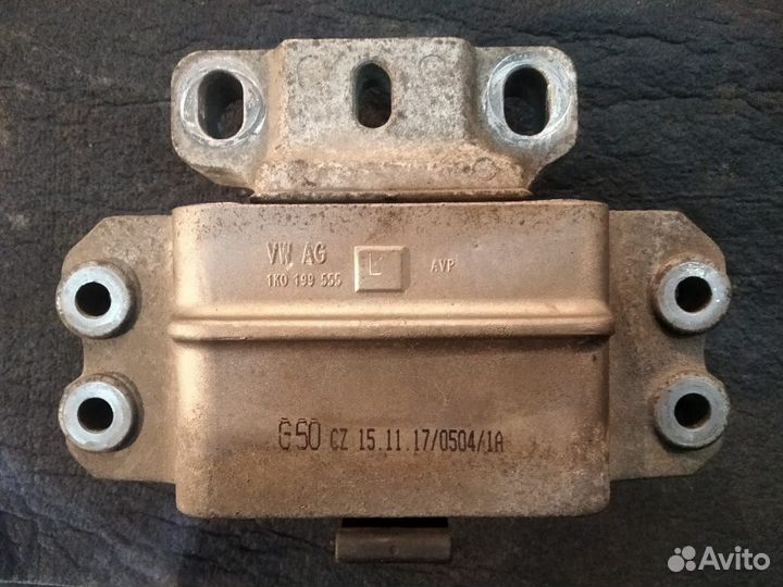 Подушка кпп VAG левая