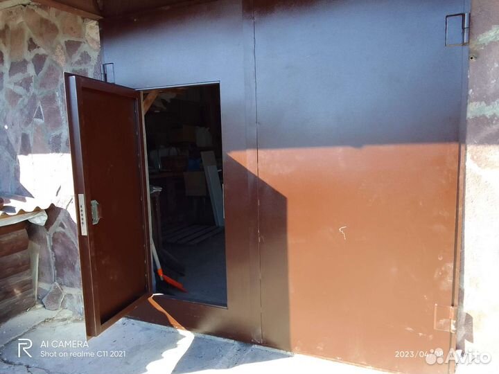 Ворота гаражные металлические