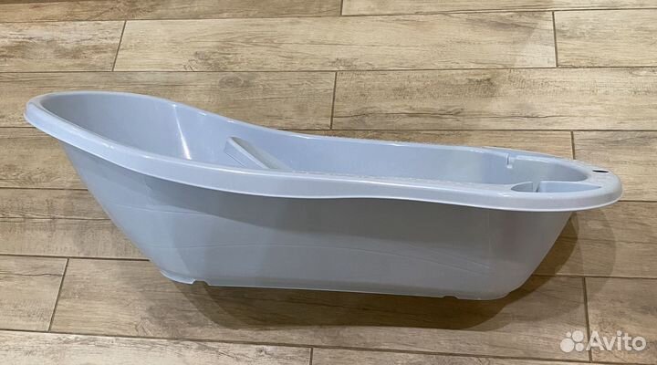 Ванночка для купания с горкой для новорожденного