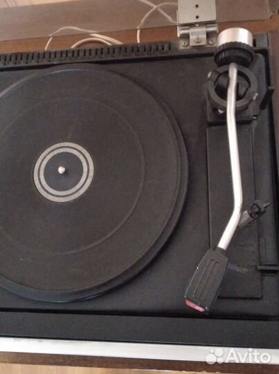 Проигрыватель винила СССР