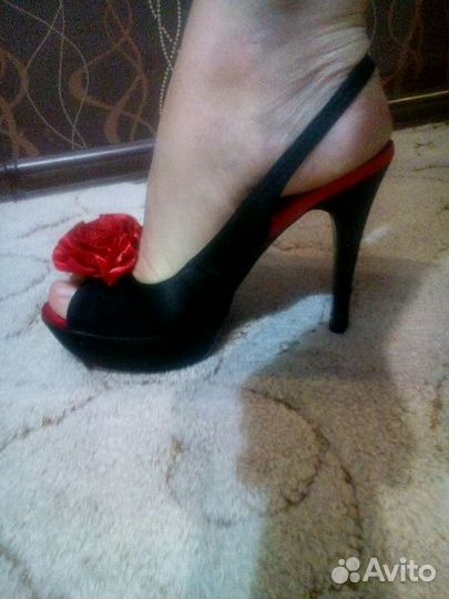 Красивые босоножки