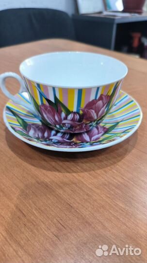 Фарфоровый чайный сервиз