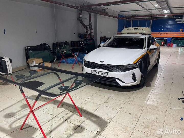 Лобовое стекло Kia k5 Киа к5