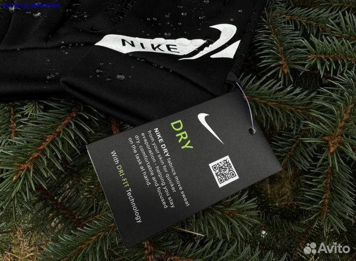 Перчатки Nike HyperWarm