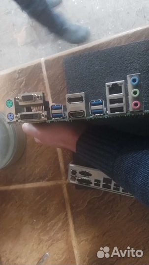 Материнская плата + i5 6400 в идеальном состоянии)