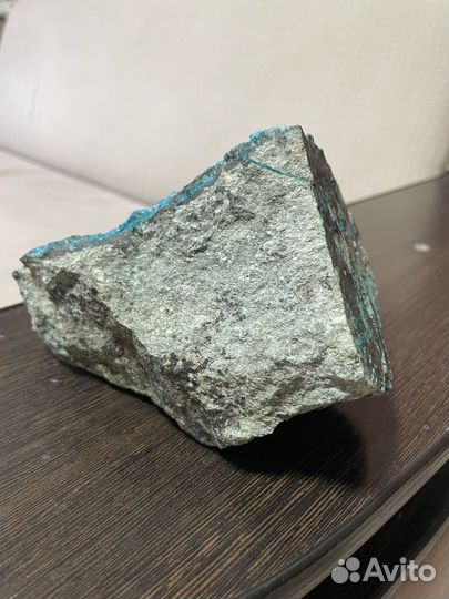 Хризоколла на породе