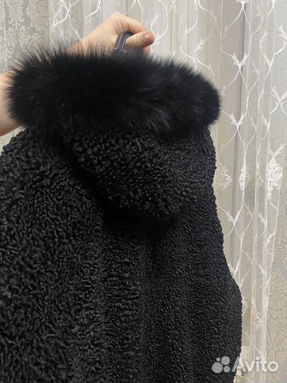 Пальто женское из каракульчи