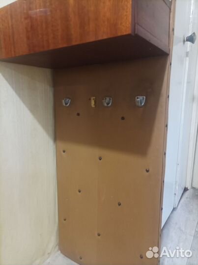 Зеркало настенное в прихожую бу