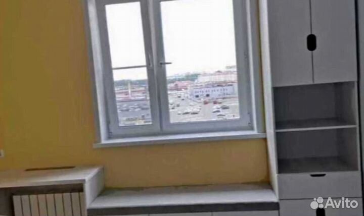 Рабочая зона у окна