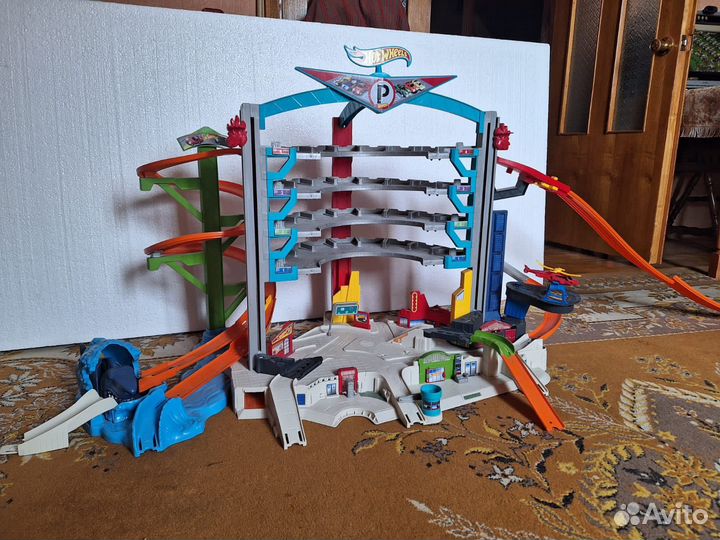 Парковка для машинок Hot wheels
