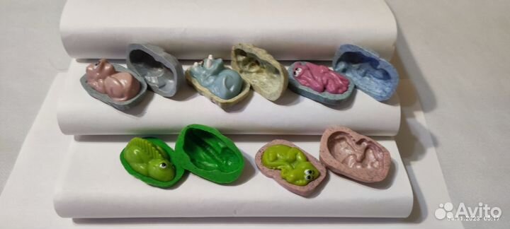 Динозaвры в кaмняx