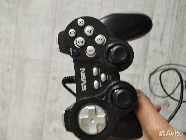 Игровой джойстик