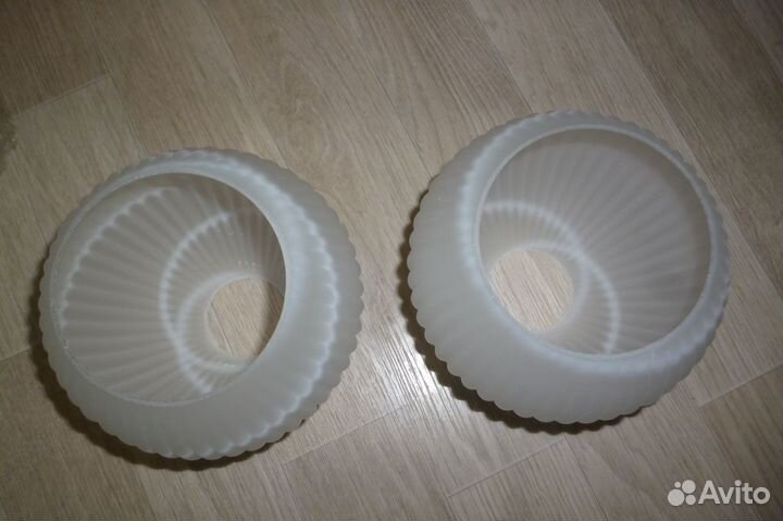 Плафоны 2 штуки одинаковые