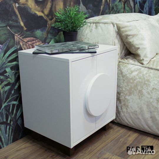 Тумба прикроватная