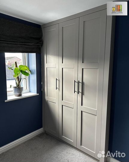 Шкаф распашной створчатый