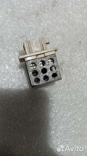 Резистор отопителя Peugeot 206