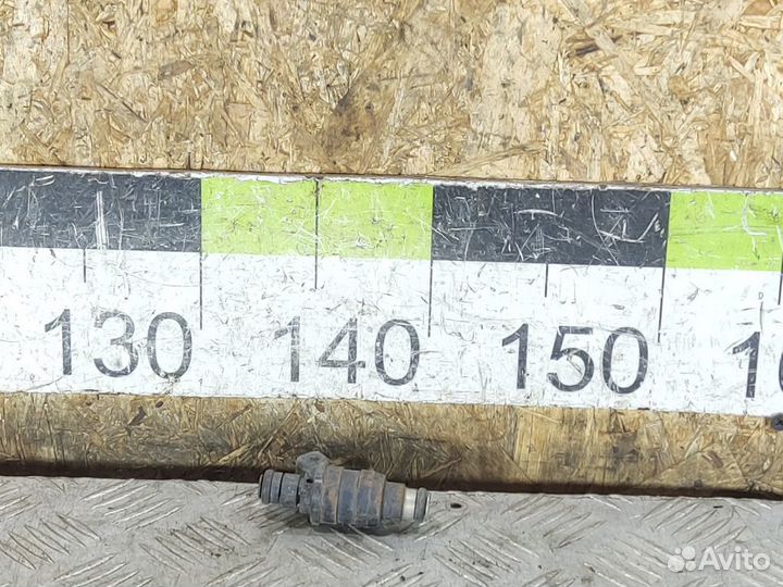 Форсунка двигателя Peugeot 306 1993 2003