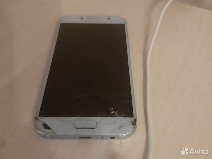 Samsung Galaxy A5 (2017) SM-A520F/DS, 3/64 ГБ