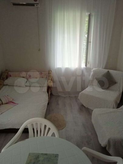 Комната 20 м² в 3-к., 1/2 эт.