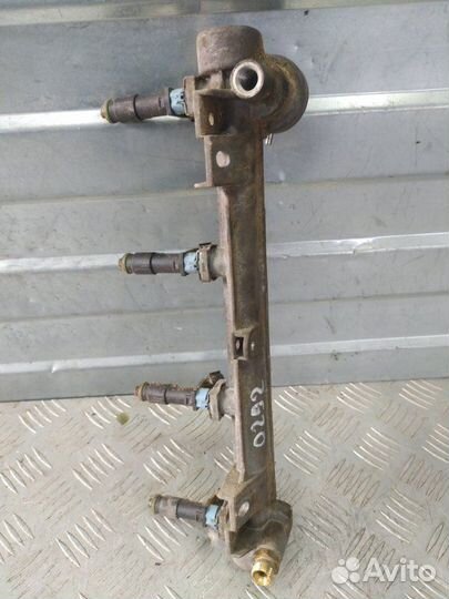 Топливная рампа с форсунками Ssang Yong Kyron D200