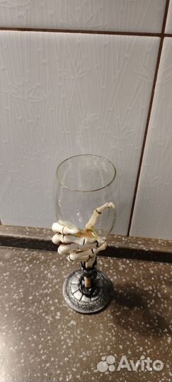 Бокал скелет