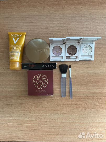 Набор косметики Poetea, Avon, Vichy