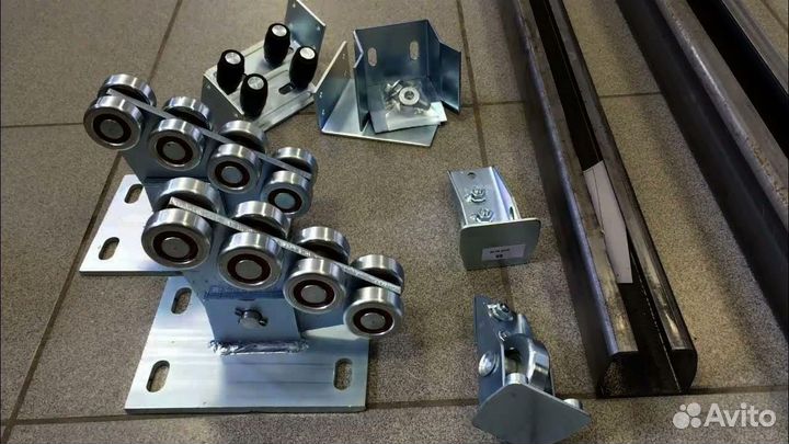 Комплектующие для откатных ворот - балка, роллики