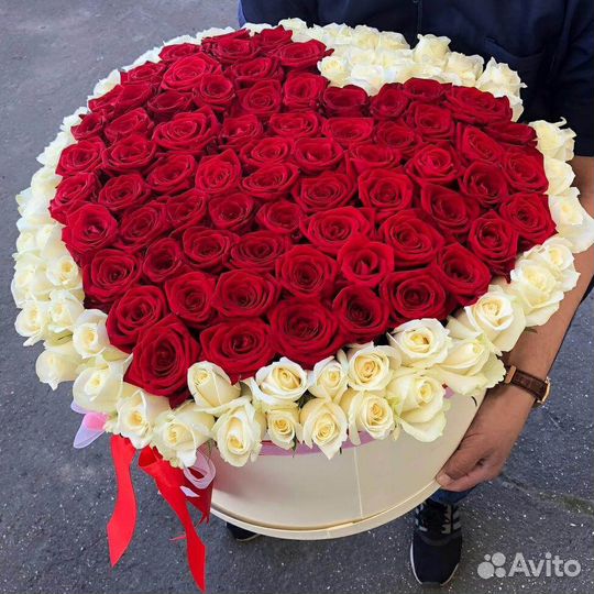 Сердце из роз букет