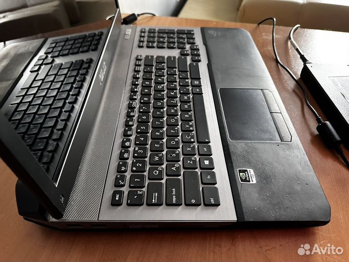 Игровой ноутбук Asus Rog G75VX/i7/оп-8 гб