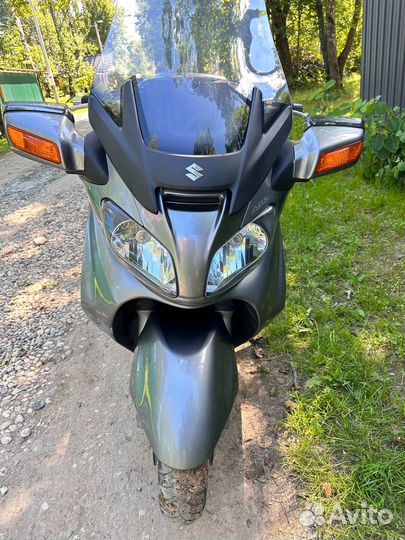 Suzuki Burgman (SkyWave) 650, 2011