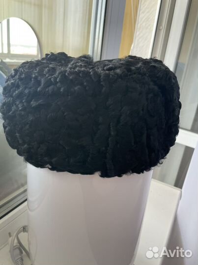Каракулевая шапка