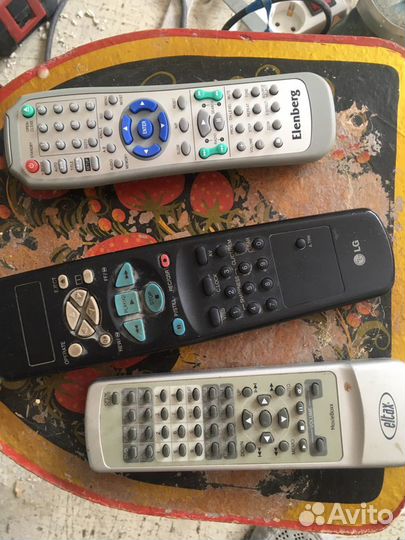 Сетевые и зарядные устройства,пульты